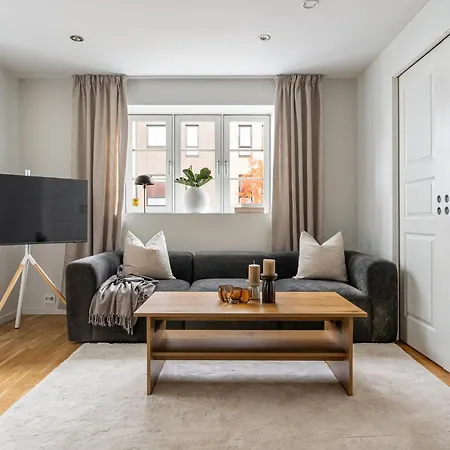 And Charming In Apartment Tromso